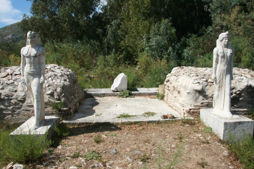 Η-ΚΟΣΜΟΠΟΛΙΣ-στο-Φως-του-Φεγγαριού-στο-Μαραθώνα!